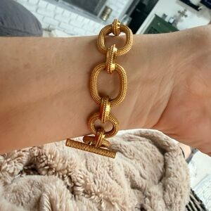 22k Gold Link Toggle Bracelet 22k Gold plated Julie vos